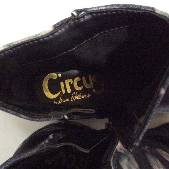 Circus by Sam Edelman floral velvet booties - Picture 4 of 7